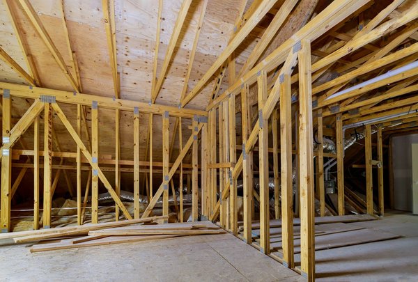 Quels sont les meilleurs frameworks JavaScript pour le développement rapide d'applications interactives ?